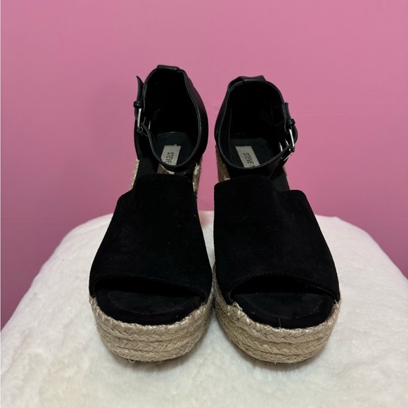 Women’s Steve Madden Black Wedges Size 8 - Picture 2 of 5